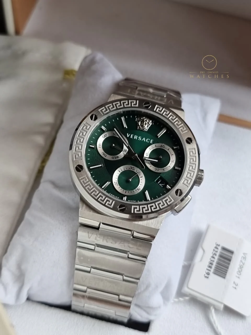 Versace Men’s Quartz Swiss Made Silver Stainless Steel Green Dial 43mm Watch VEZ900121 - Image 8