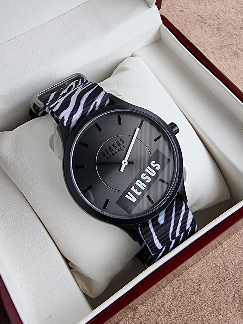Versus Versace Gents Watch 38mm Dial Quartz Watch - Image 3