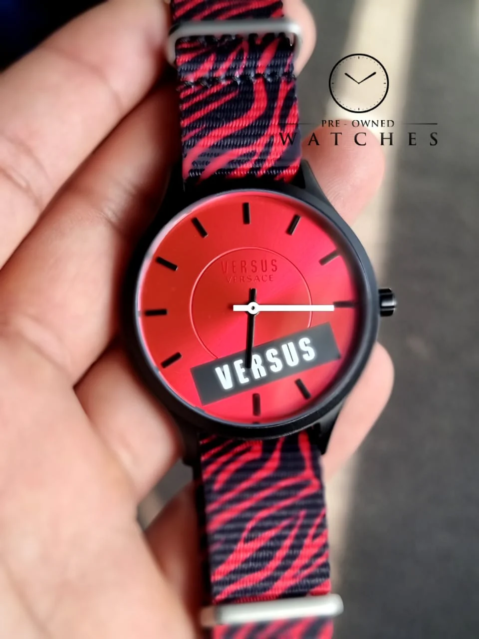 Versus Versace Red Dial 40mm Watch - Image 13
