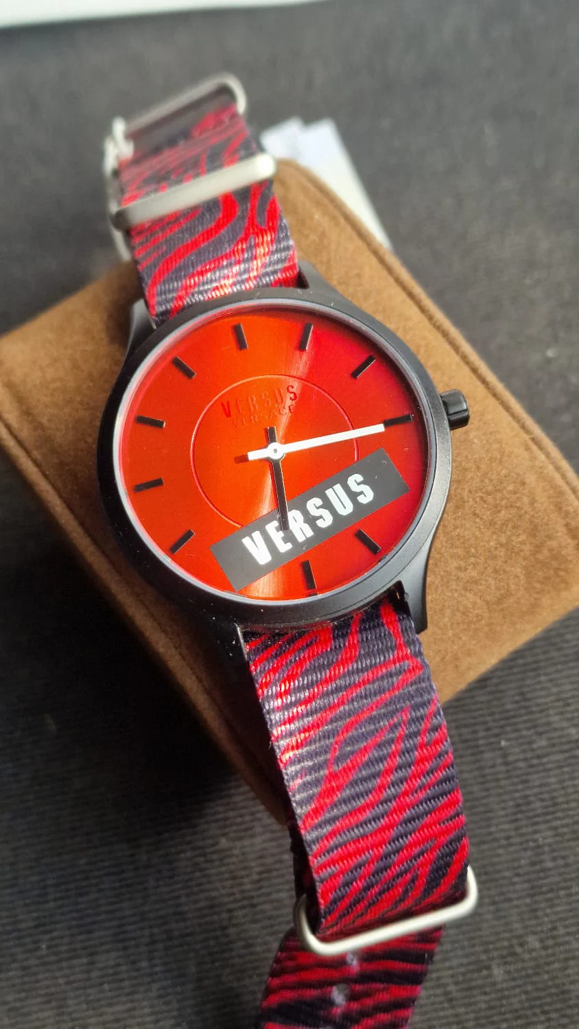 Versus Versace Red Dial 40mm Watch - Image 6