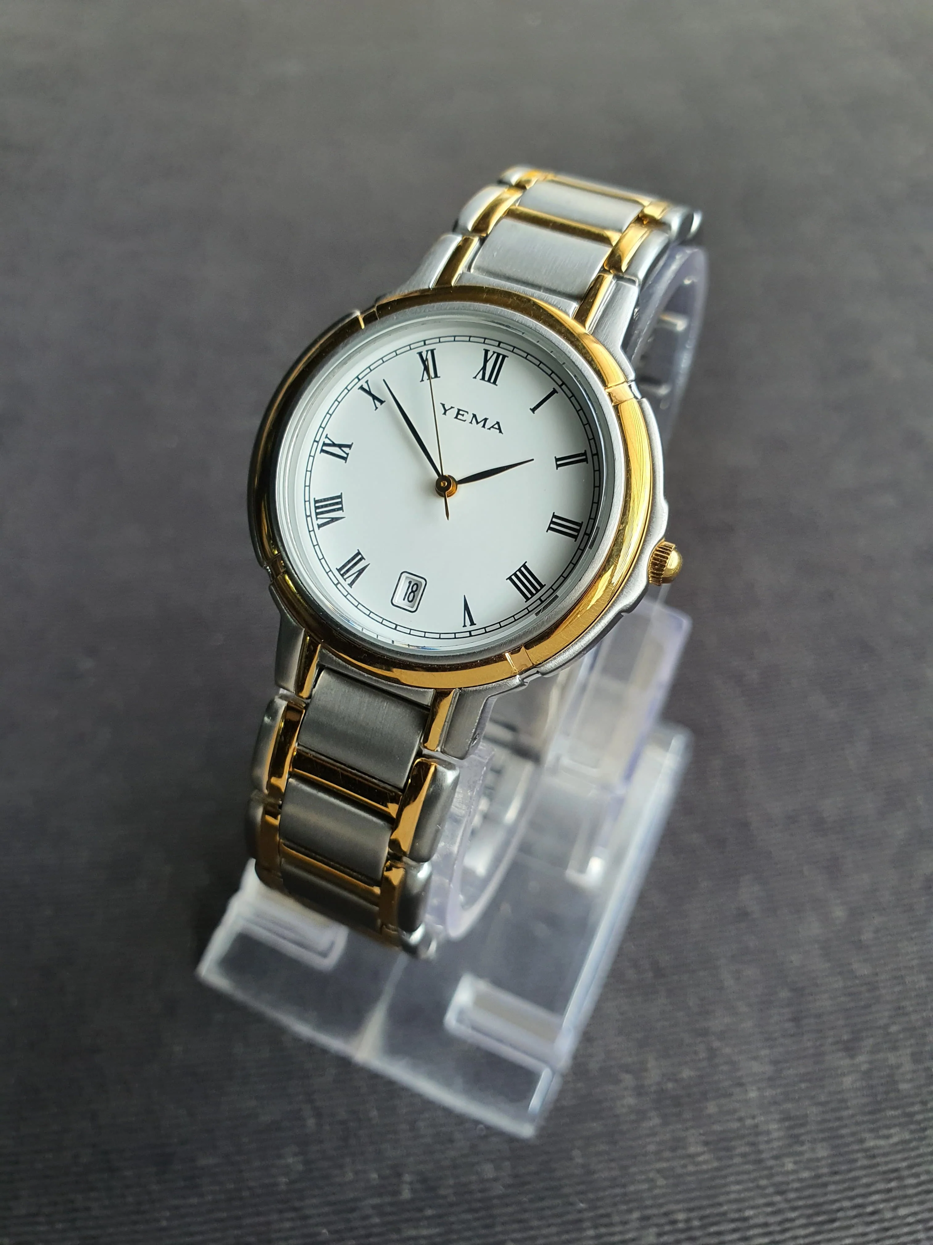 Yema Ym605 Ladies Watch 35mm Quartz Watch - Image 4